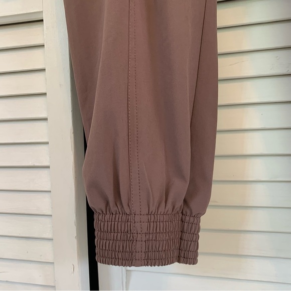 Athleta Chelsea Utility Jogger Pants Women 6 Mineral Brown Featherweight Stretch - Picture 6 of 16